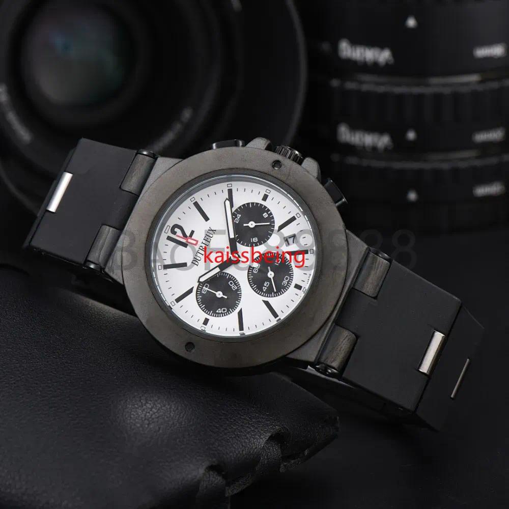 IV Arrival Worldwide Quartz Wristwatch Luxury Watches for Men Rubber Strap Classic Designer Battery Watch Cool Male Clocks for Unique Gift Wholesale