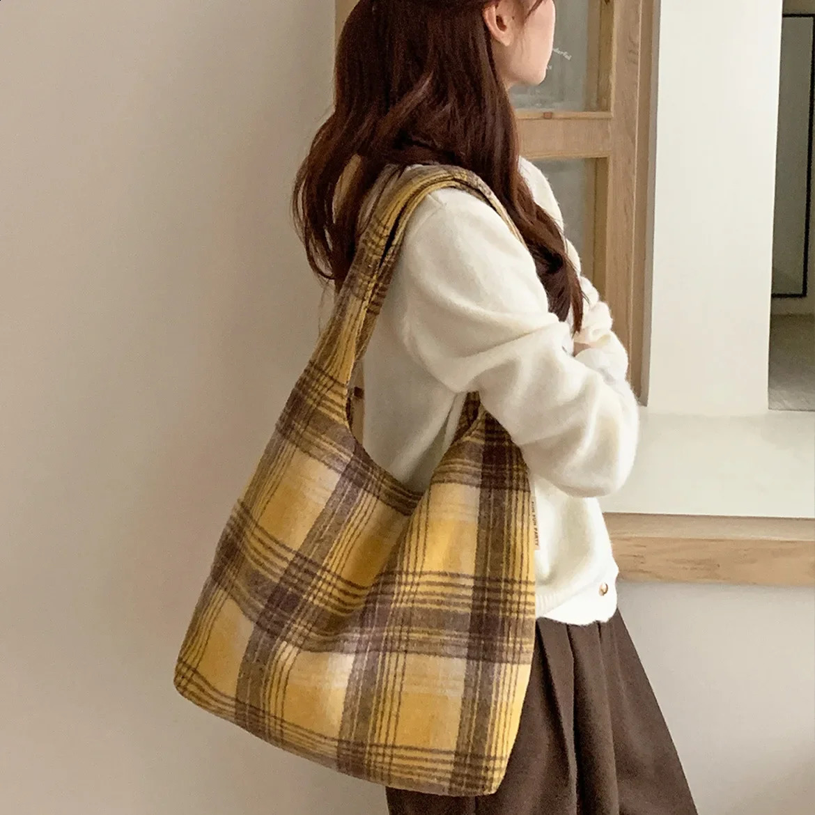 Vintage Woolen Plaid Women's Shoulder Bag Large Capacity Tote Bags Ladies Casual Shopping Travel Girls Underarm Handbag Purse 261013