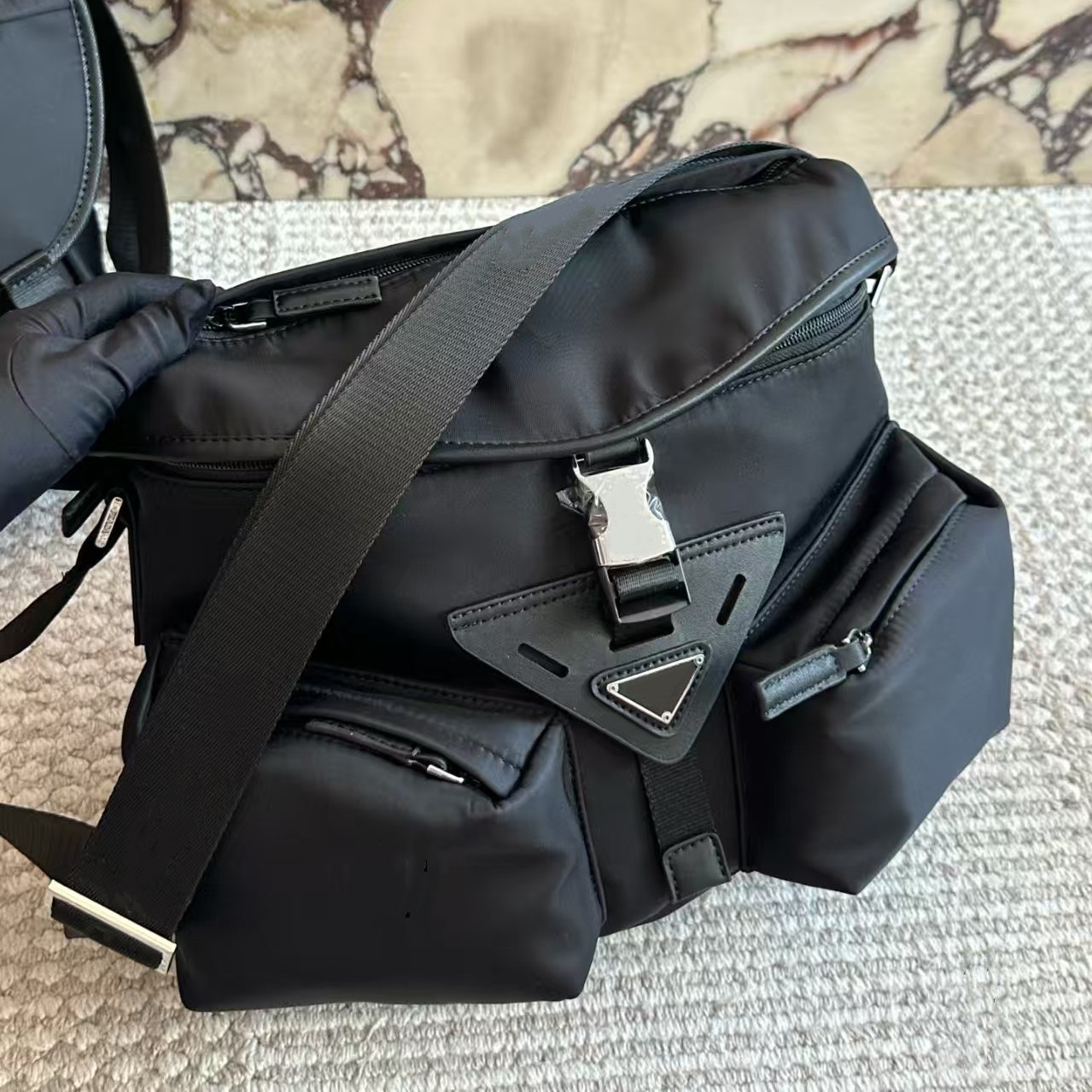 New Designer Underarm bags Fashion Versatile Handbag 759 Light Luxury Casual Shoulder Bag Nylon multi pocket Crossbody Postman bag handbag Purse