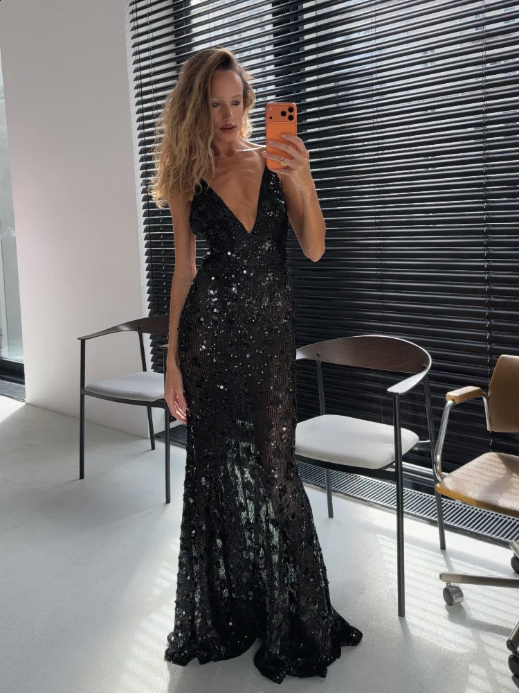 Women Elegant Sequin Mermaid Maxi Dress Elegant Spaghetti Strap Deep V Neck Bodycon Slim Gown Lady Evening Party Long Dresses 261017