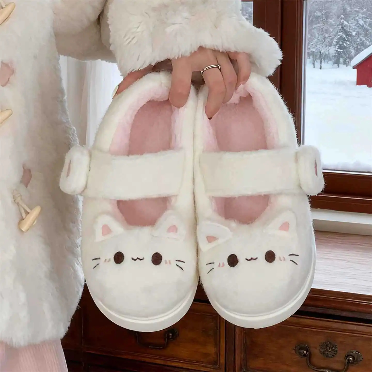 Fuzzy House Slippers Woman Sweet Furry Cat Mary Janes Shoes for Women Thick Sole Home Slipper Floor Shoes Bedroom 261017