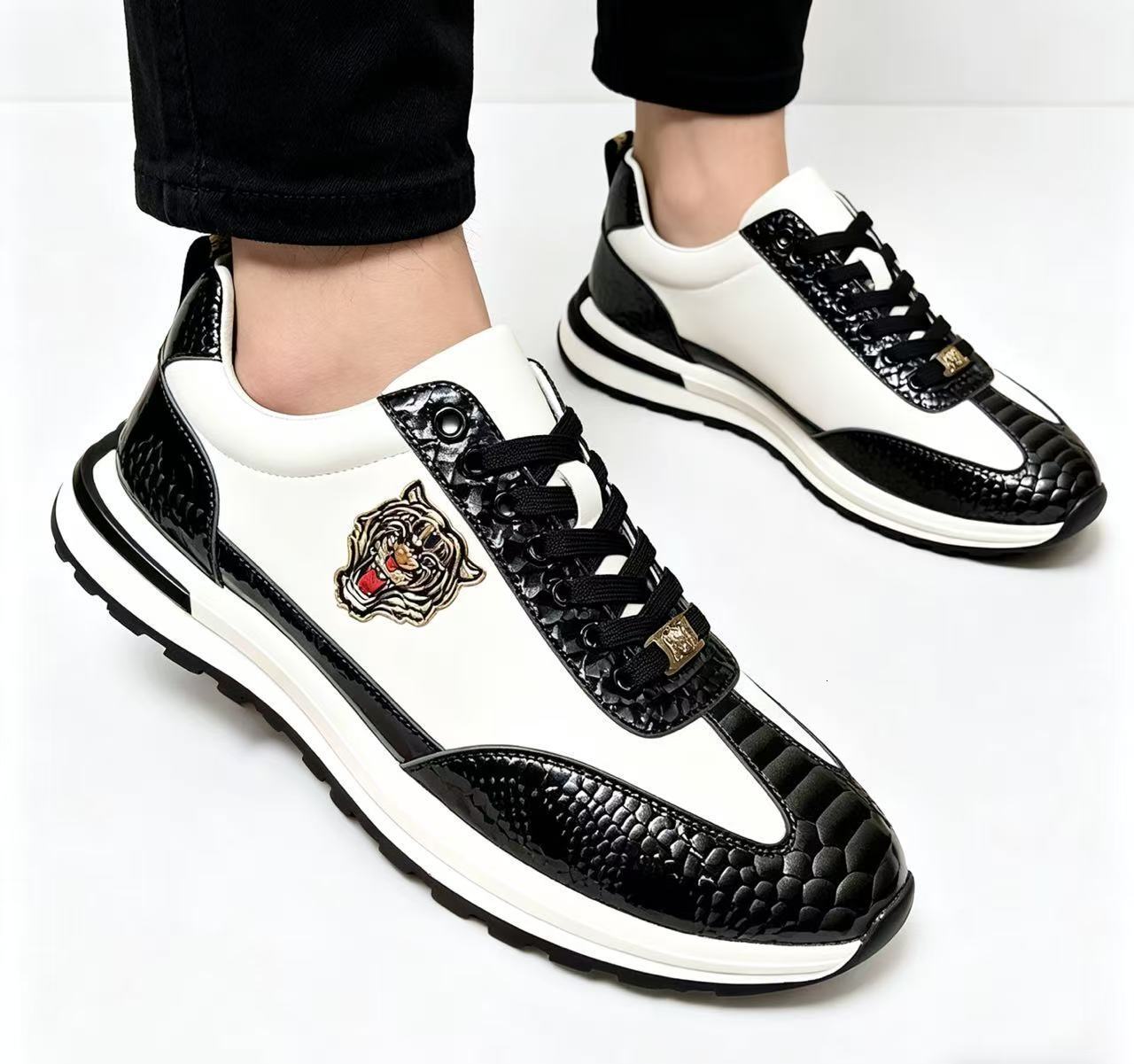 Men's Casual Leather Shoes, Fashionable and Comfortable Outdoor Running Shoes