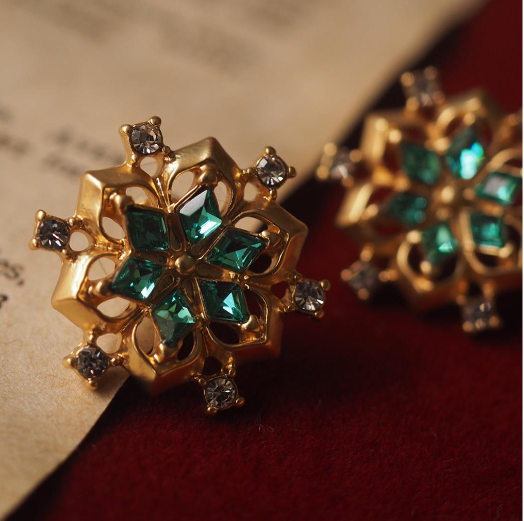 New Designed women luxury earrings Tirfari vintage snowflake colorfull gemstone earring ear studs Cai Classics Luxurious Designer Jewelry