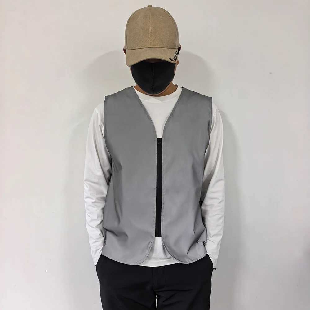 Vest Men's Vests Reflective Casual Outdoor Sports Sleeveless Jacket Men Women Summer Lightweight Simple Night Running Cycling Shiny ClothesW261