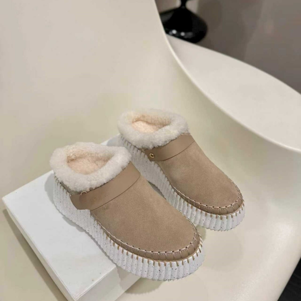 Designer's new toe cap thick soled snow boots for autumn and winter, new cotton shoes for women in sizes 35-40, casual cotton shoes