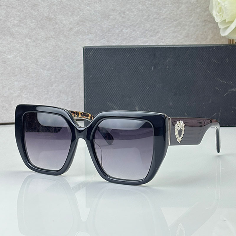 Designer Womens Square Sunglasses Classic Acetate Black Frame Glasses Metal Heart Inner Tortoise Leg Design Glasses DG2212 Daily Casual Driving Styl
