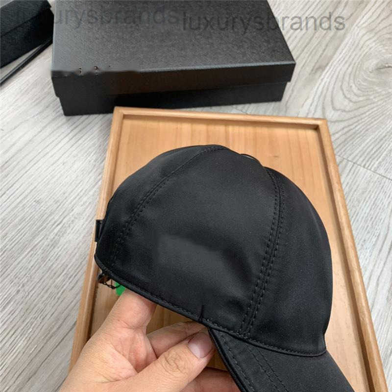 2024 Designer Hats Fashion Baseball And Blue Unisex Classic Letters Designers Caps Hats Mens Womens Bucket Hat High quality edition