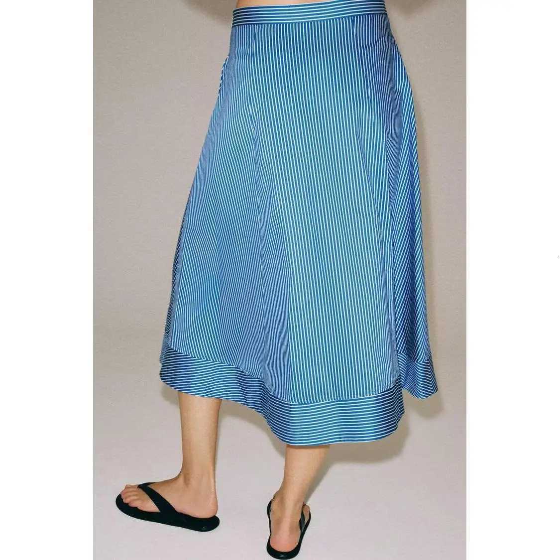 Spring Summer New Women's Skirts Fashionable Simple Stripe Cloak Skirt ZR Style All-Match High Waist Polyester Fiber Standard Version W261017