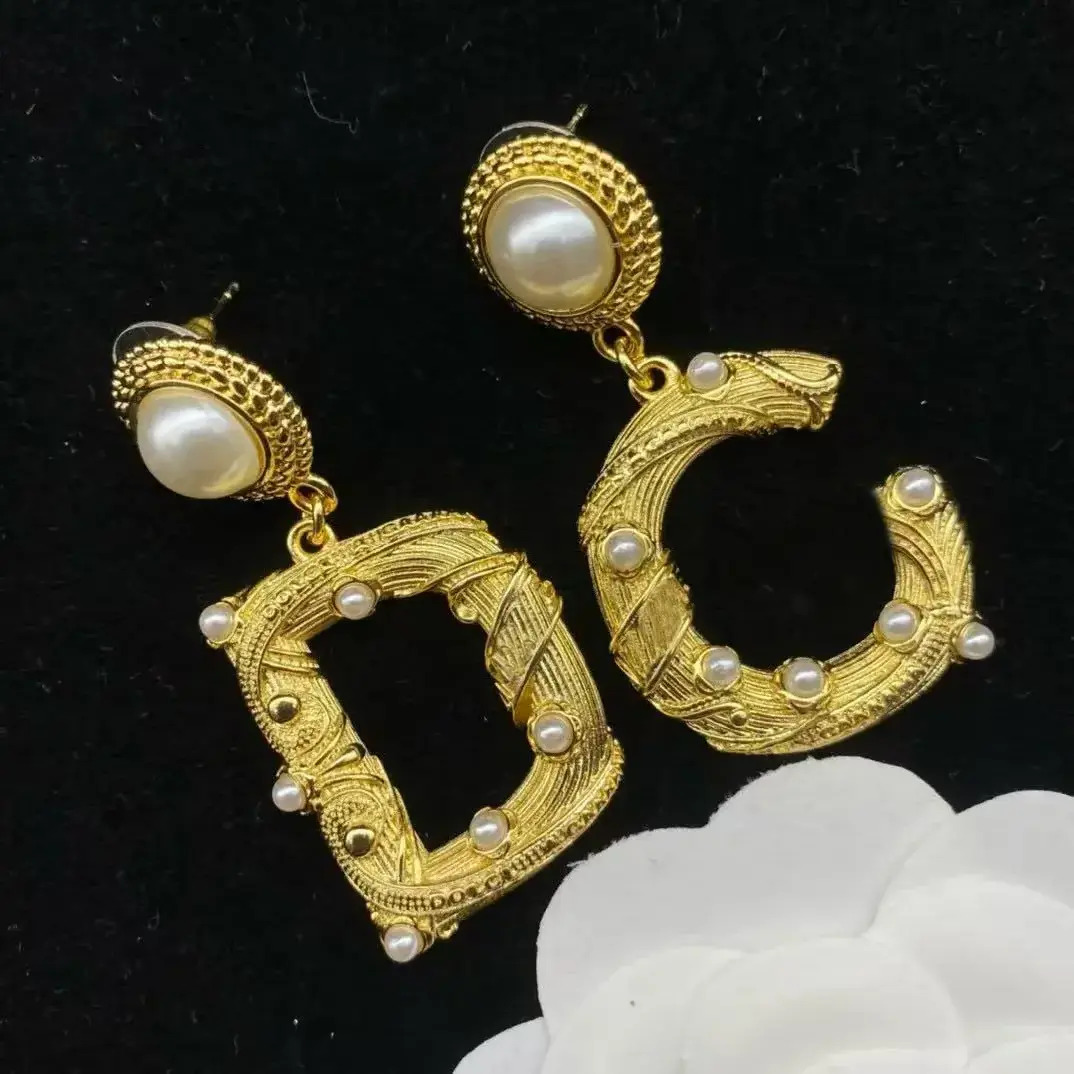 Dangle Earrings Luxury Designer Gold Dangle Chandelier Fashion Hip Hop Pendant Earrings dangling For Women Wedding Party Birthday Gift Tren
