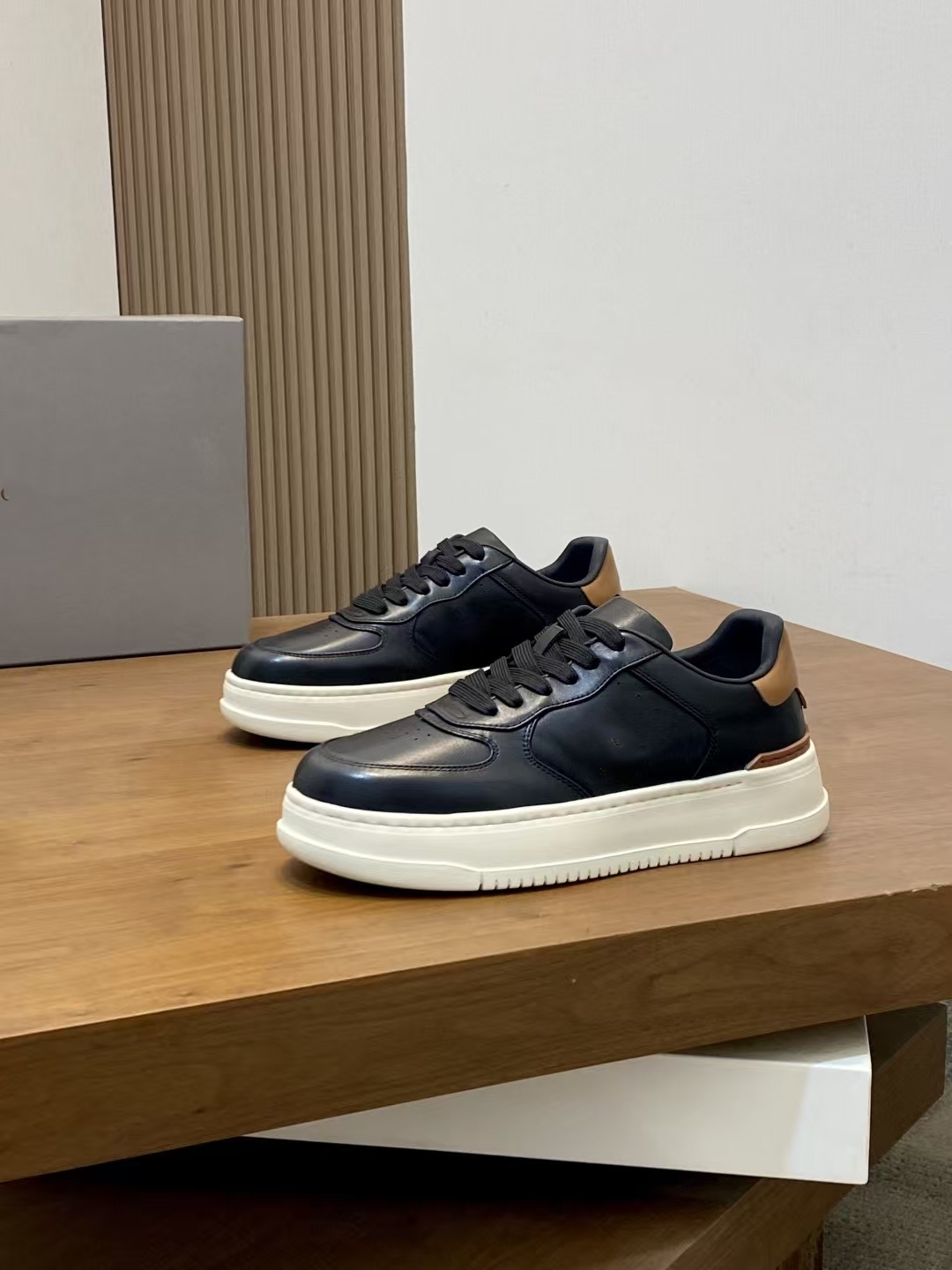 Top Luxury Men Men's Black Faux Leather Skate Sneakers Lace Up Thick Platform Sole Casual Walking Shoes Comfortable Daily Wear Footwear
