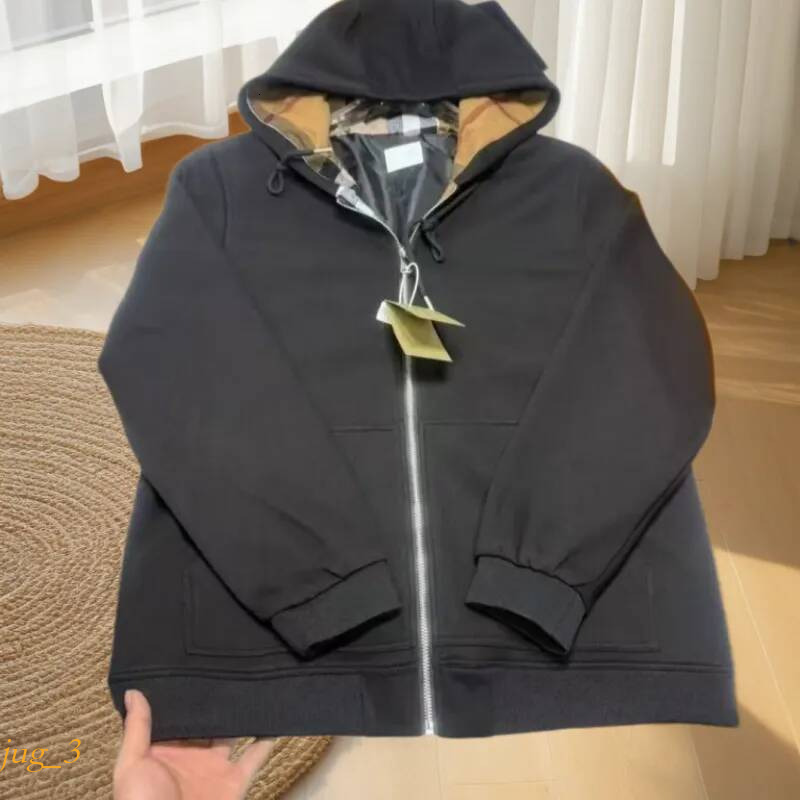 bbr hoodie designer hoodie Unisex Luxury Sportswear Durable Hooded Pullover Featuring High Quty Zippers Bur berries jacket d2e