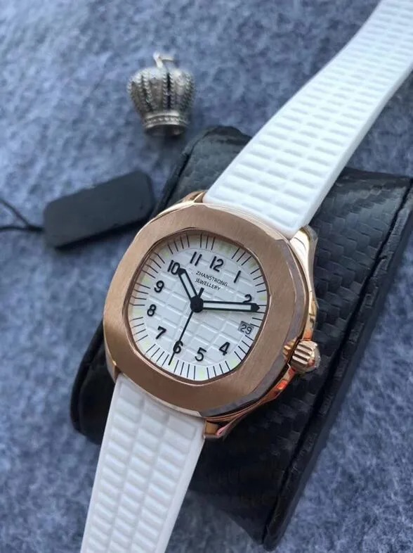 Fashion Top Womens Watch Watches Diamonds Iced Out Quartz Movement Woman Wristwatches White Black Blue Rubber Strap Stainless Steel Lady Wristwatch