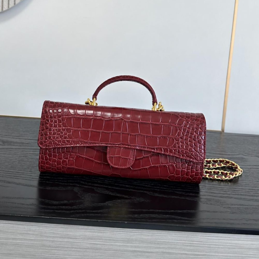 Baguette Flap Bag 26K Croc Embossed Leather Chain Crossbody Compact Purse Vintage Chic Commute Evening Top-Tier Designer New Arrival
