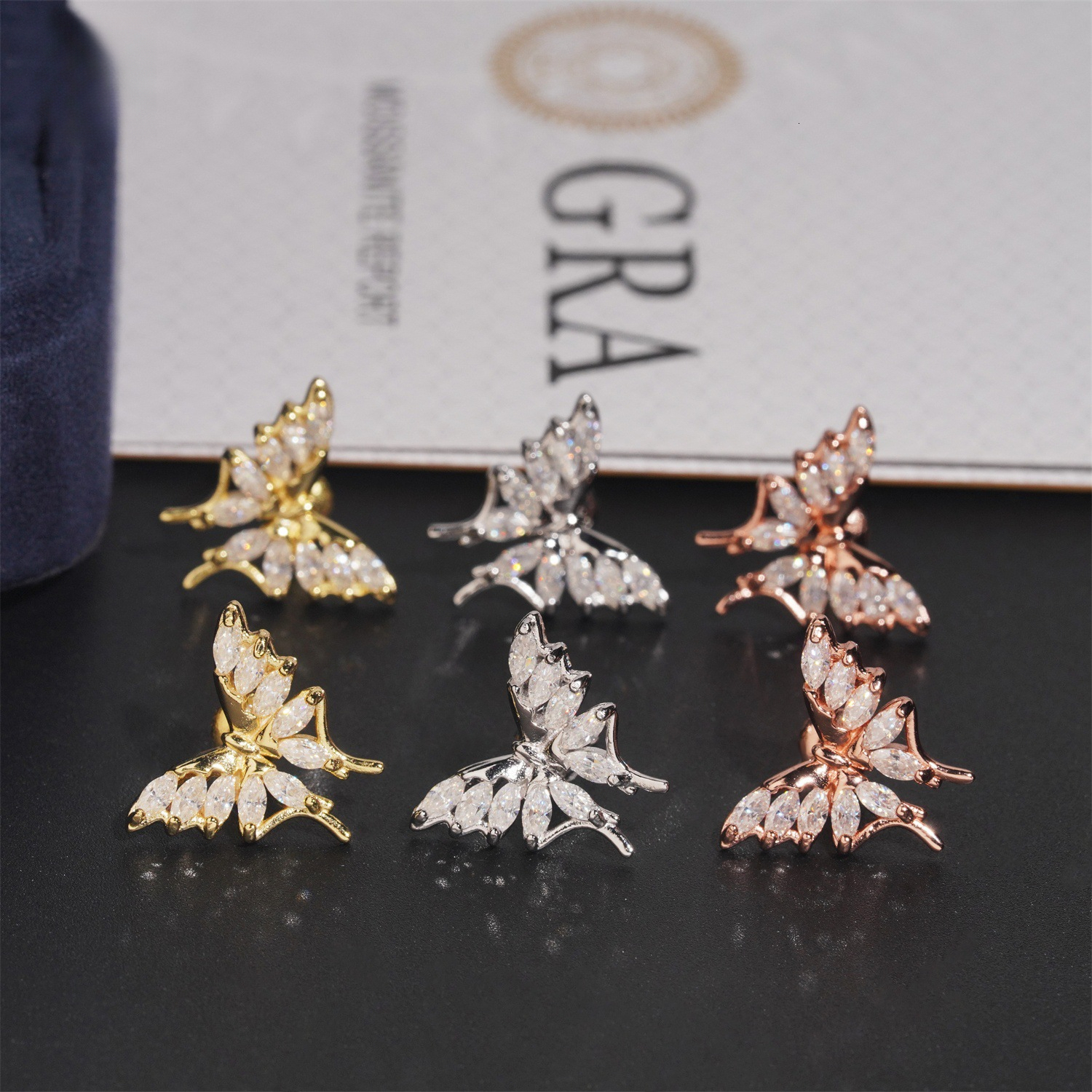 Super shiny~ Exquisite and compact butterfly earrings with a high-end feel, hollowed-out S925 silver moissanite earrings, 2025 new hot-selling model