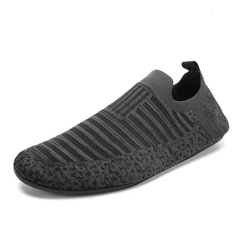 Casual Shoes Lightweight Men's Casual Sneakers Breathable Unisex Walking Shoes Slip-on Flexible Women's Flats Soft Mesh Footwear Big Size