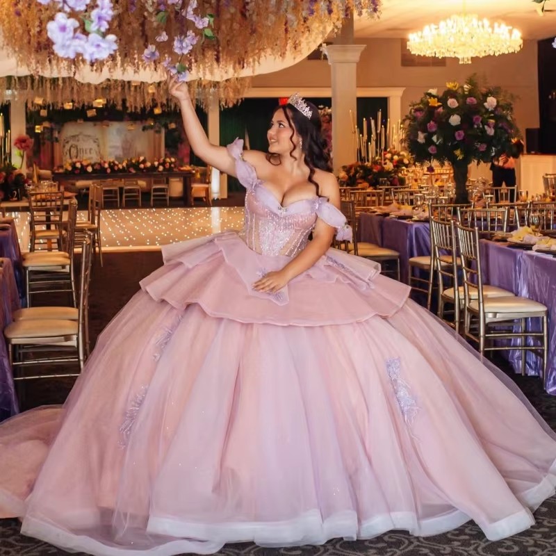 Pink Glitter Quinceanera Dresses Off Shoulder Ball Gown Sweet 16 Dress Applique Lace Beading Crystal Bow Tull Party Birthday vestidos 15 de anos Dec