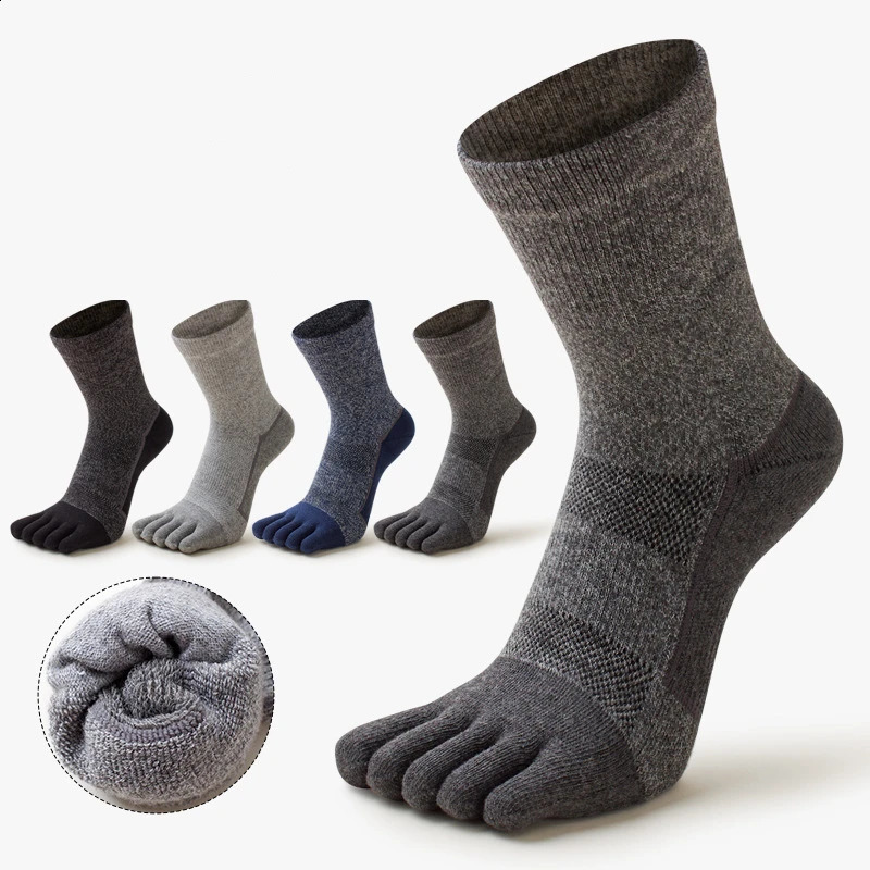 2026 Winter Warmth Men Sports Five Finger Socks 100% Cotton Sweat Absorbent Solid Color Outdoors Woman Long Tube Split Toe 261017