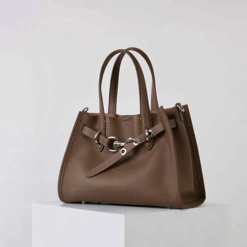 Evening Bags 2026 Top grade Women Genuine Leather Bag High Quality Casual Versatile Handbags Female Shoulder Bags Commute Totes Coffee H261016