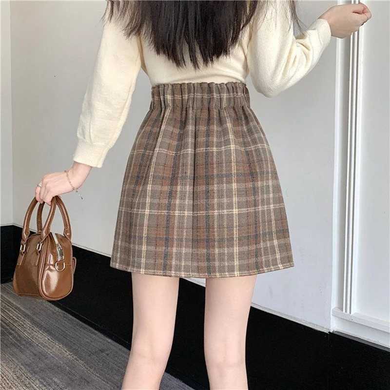 Mini Skirts Women's Elastic Waist Plaid Skirt with Big Pockets Autumn Winter Woolen A Line Skirts Woman Korean Preppy Style Short Skirt W261017