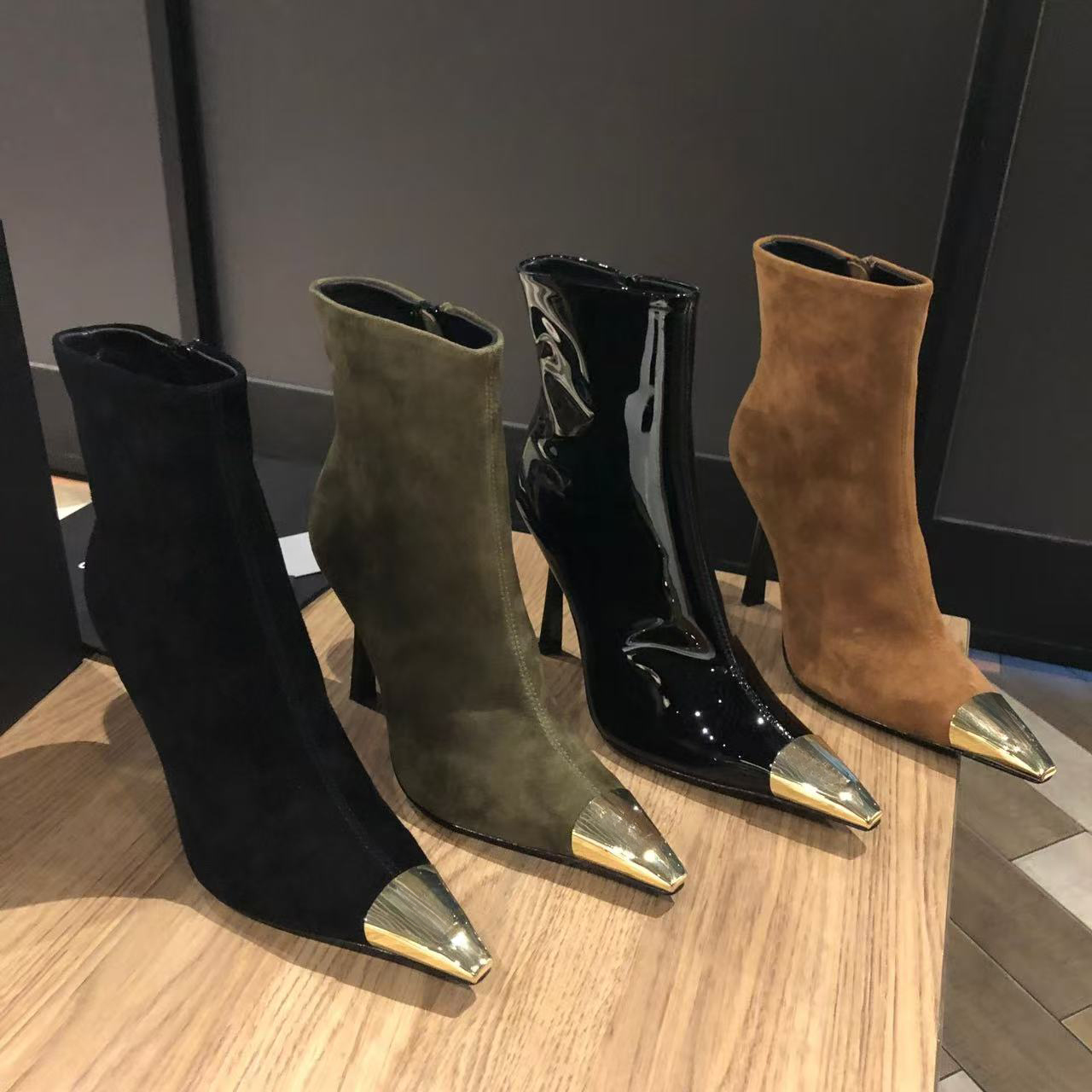 26ss Boots Designer Womens Retro Modern Ankle Boots Winter Autumn Pointed Toe Low Heeled Short Boot Designer Heels Pointed Toe Square Heeled High He