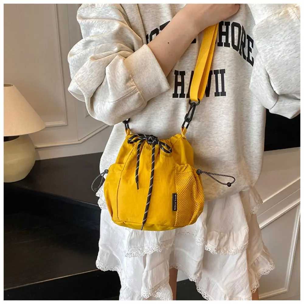 Cross Body Korean Style Drawstring Bucket Bag Handbag Purse Nylon Shoulder Bag Solid Color Mobile Phone Bag Small Crossbody Bag Women H261016