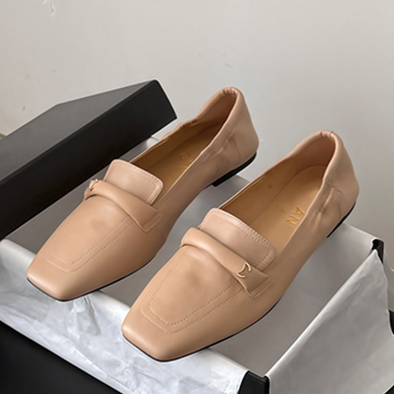 Elegant Womens Leather Single Shoes Comfortable High Quality Leather Paired Metal Decoration Fashion Womens Leather Shoes Daily Commuting Women