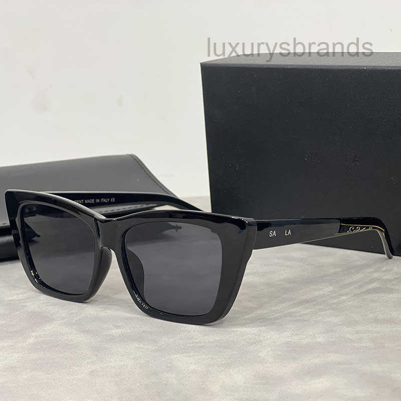 designer sunglasses for Women cat eye frame thin mirror legs frame Fine flat lenses Beach Sun Glasses Retro Frame63XI Y77V
