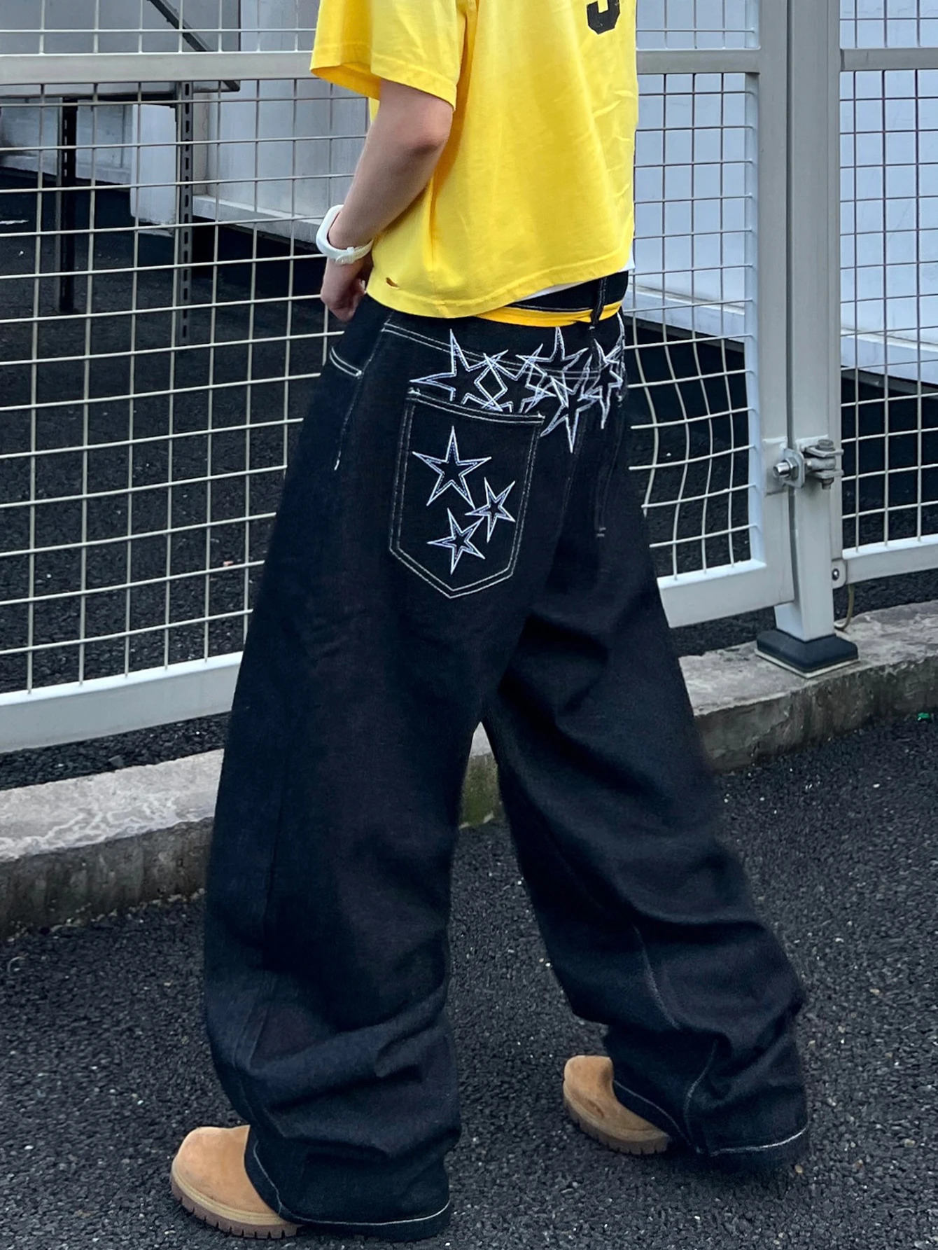 Men's Minimalist Y2K Style Jeans Retro Black Star Embroidered Baggy Wide-Leg Pants For Men Versatile Loose-Fitting Casual Denim 261013