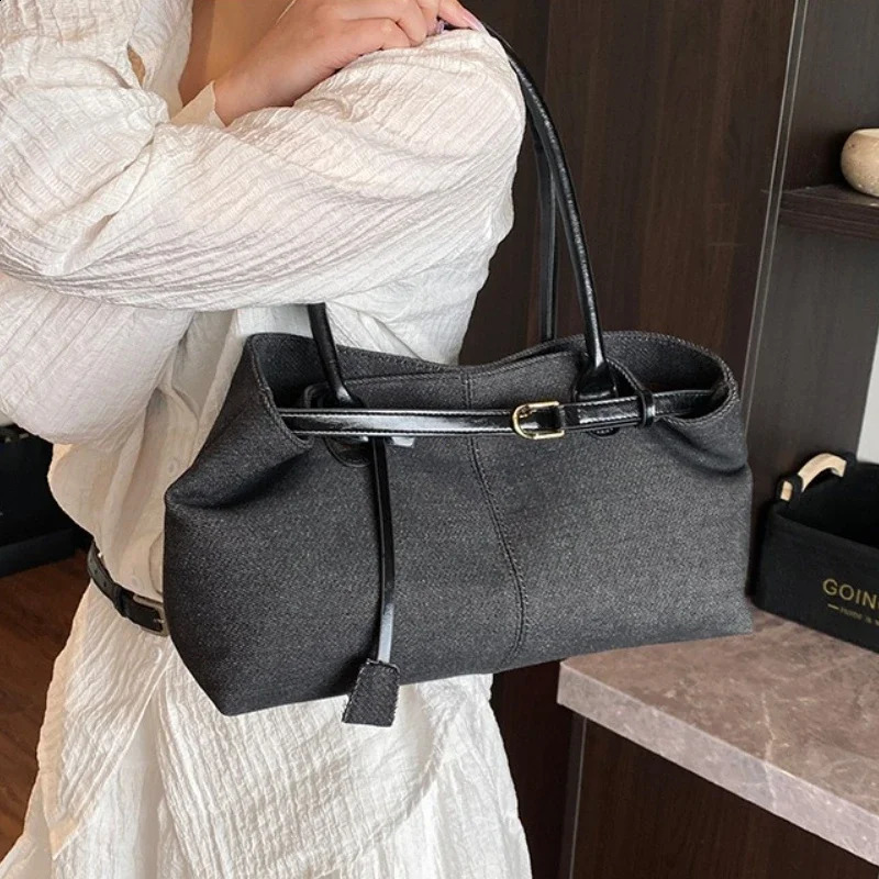 2026 High Quality Fashionable Versatile Commuting Handbag Simple Casual Large Capacity Single Armpit Shoulder Bag for Women 261012