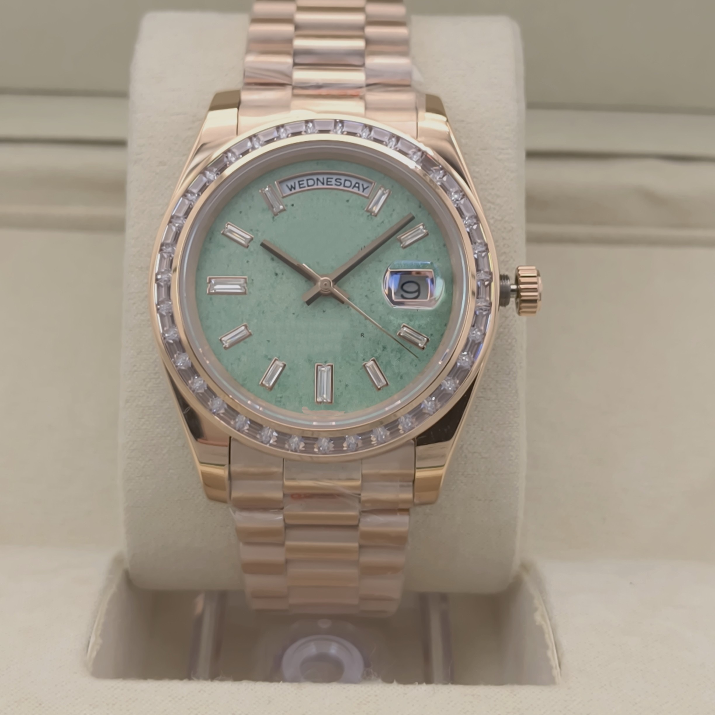 2026 New High Quality Watch Day Date: 2836-4 41MM Mint Green Dial Square Diamond bezel Sapphire Dial Waterproof Rose Gold Men's Watch