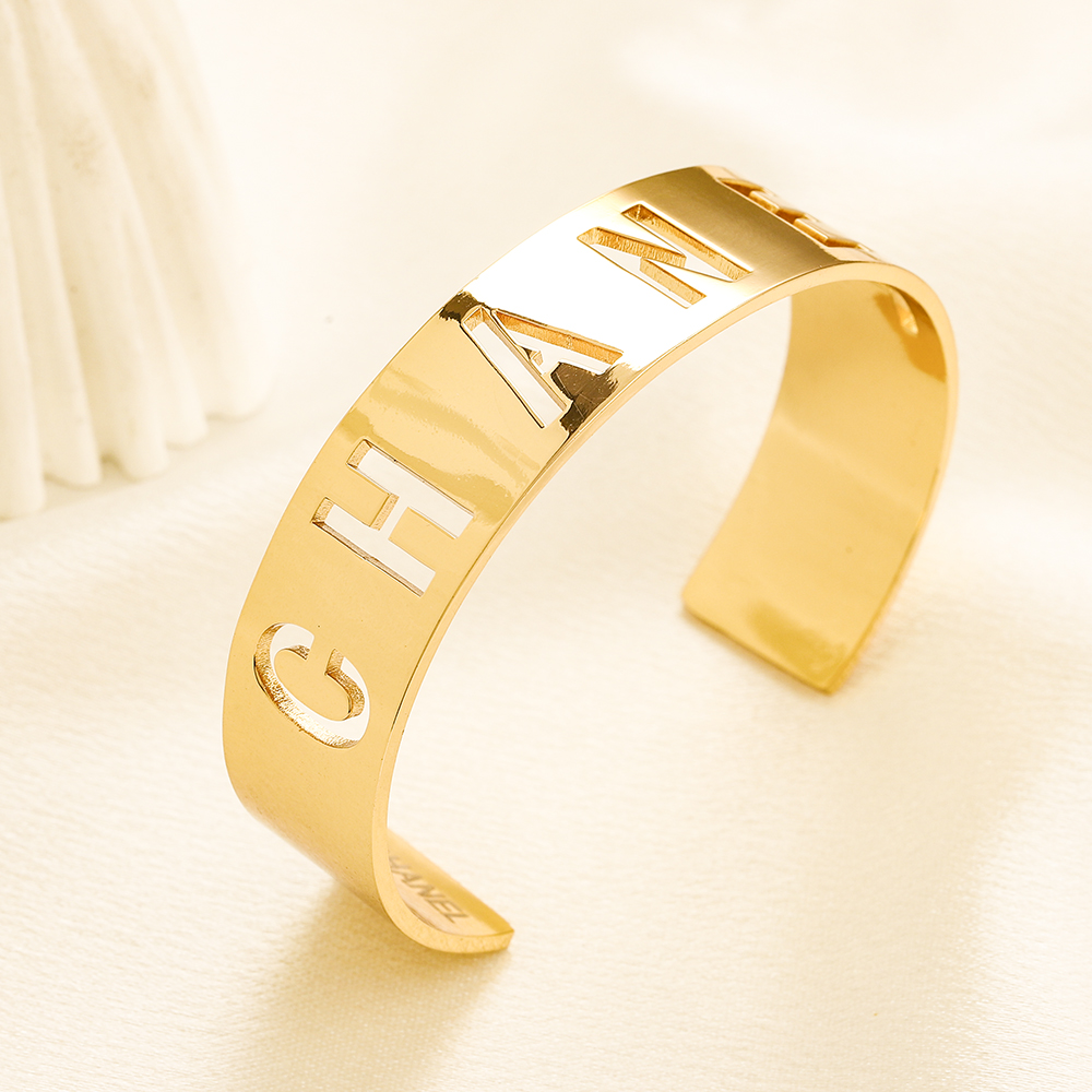 Luxury Bangle Bracelet for Women 18K Gold Plated Stainless Steel Cuff Bracelet Hypoallergenic Fashion Jewelry ZG3357