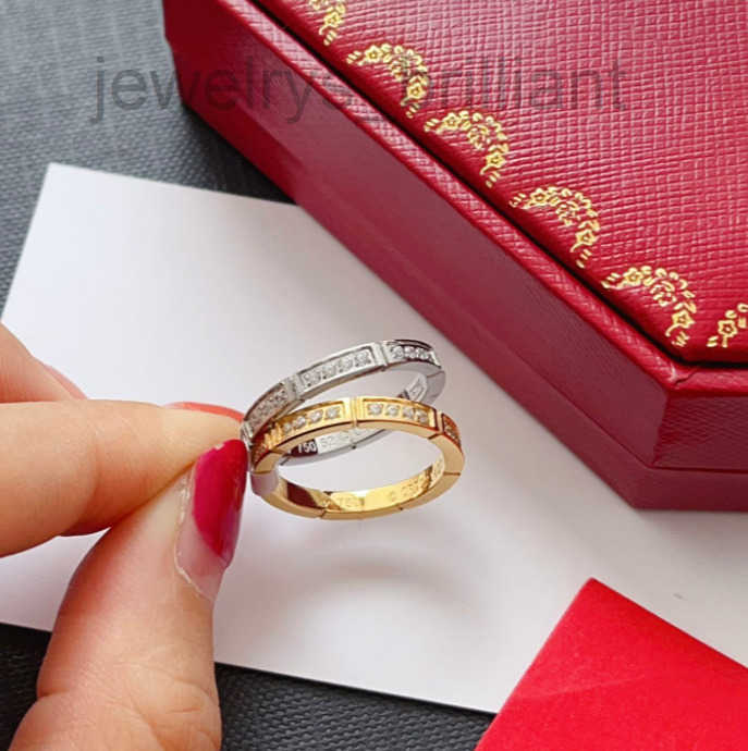 Luxury diamond ring Designer diamond-encrusted multi-section ring Elegant rings for both men and women Couple rings Valentine's Day wedding par