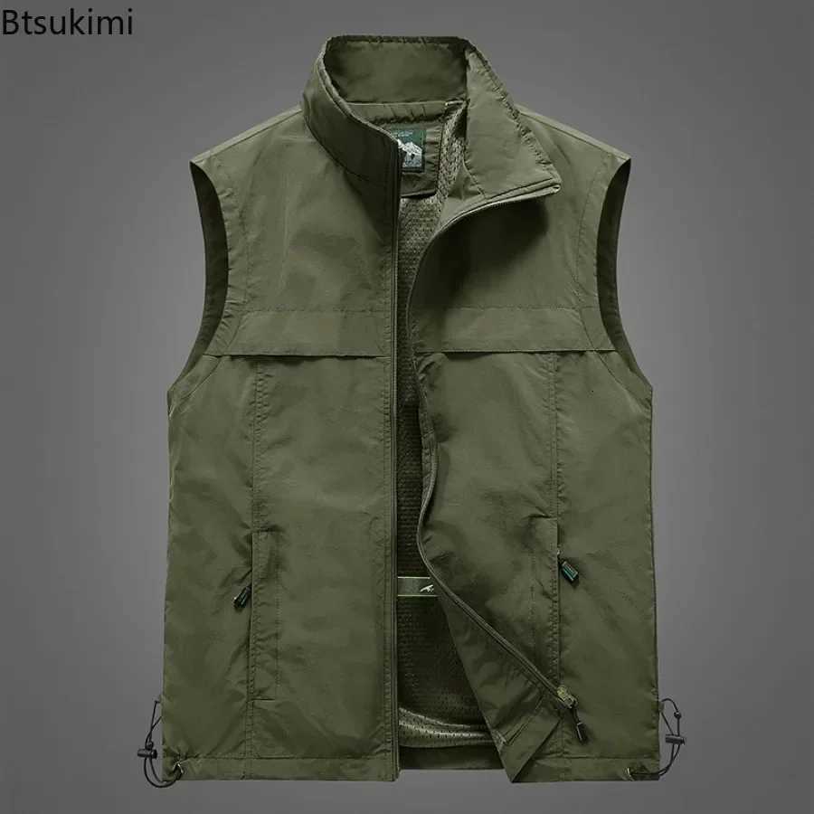 Vests New 2026 Men's Men's Lightweight Outdoor Vest Work Hiking Fishing Photo Travel Vest Men Running Sports Sleeveless Coats Mesh Waistco
