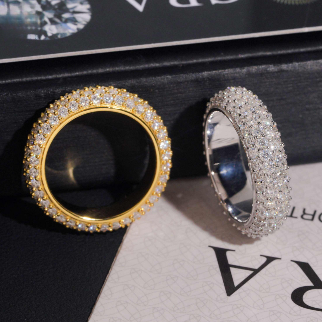 new luxury-style round hip-hop ring, S925 silver with moissanite, a high-end and versatile trendy ring