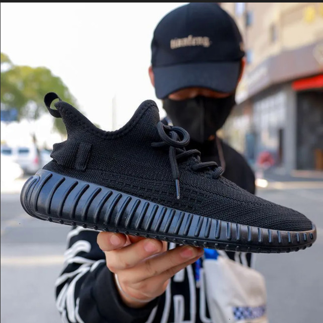 Mens Womens Designer Running Shoes Classic Designer Sneakers Black Red Bred White Carbon Casual Sneaker for men women Outdoor Sports Trainers Top Si