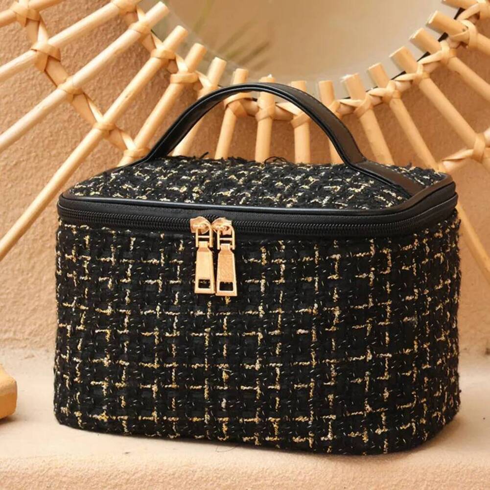 Cosmetic Bag Cosmetic beauty pouch Bag Women Beauty Pouch New Small Large Capacity Ins Style Handheld Toiletry Storage Portable For Outings High Aes