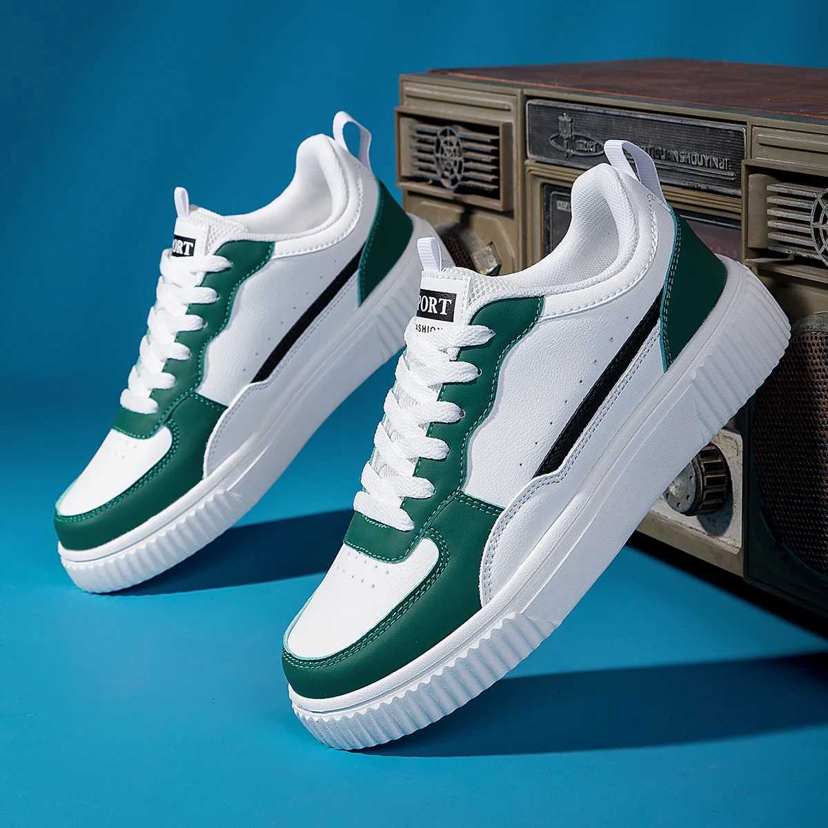 Casual Shoes Men's Summer Breathable Trendy Versatile Casual White Sneakers for Teenagers Non-Slip Sports Thick-Soled White Shoes H261016