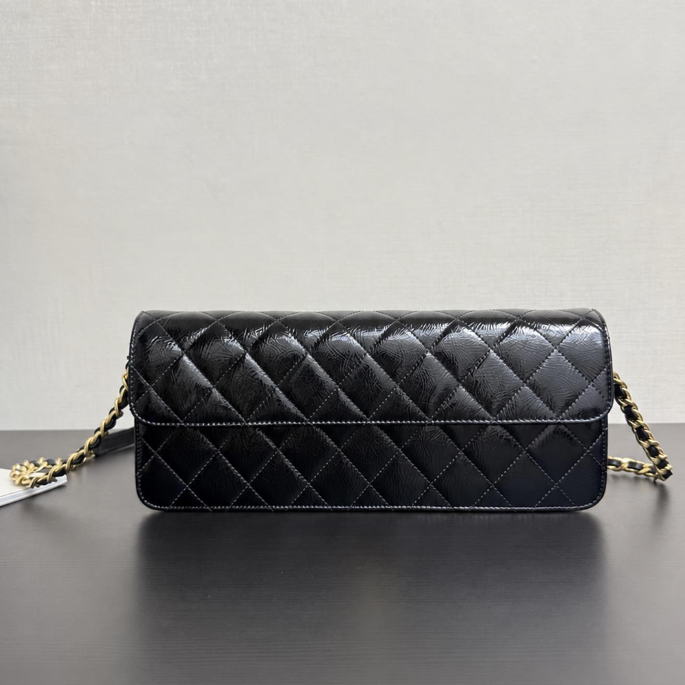 Long Baguette Shoulder Bag Oil Wax Leather Quilted Flap Chain Crossbody Practical Capacity Refined Commute Date Evening Top-Tier Designer New Arriva