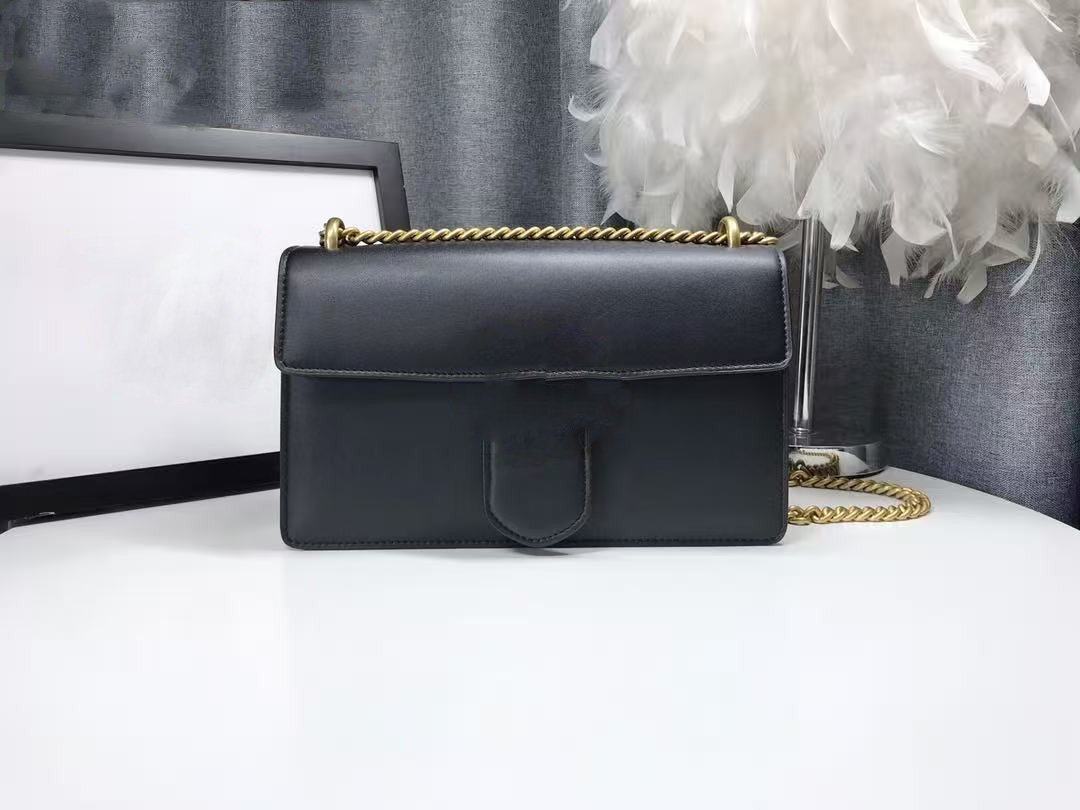 Designer Luxury Bag Retro Niche Light Luxury Mini Square Crossbody Bag Women Elegant Commute Shoulder Bag durable Trendy