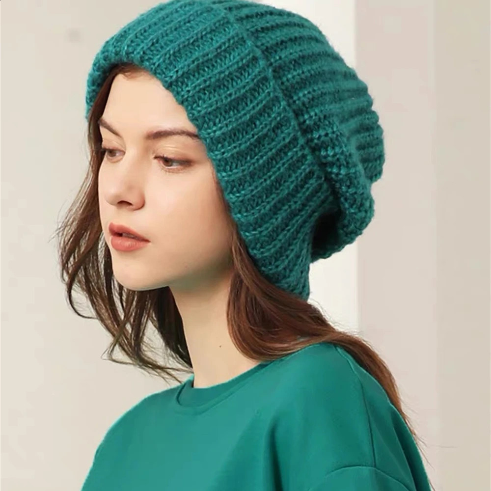 Winter Knitted Women's Hats Lock Temperature Warm Unisex Caps Skin-friendly Soft Big Head Woolen Beanie Clothing Accessories261016