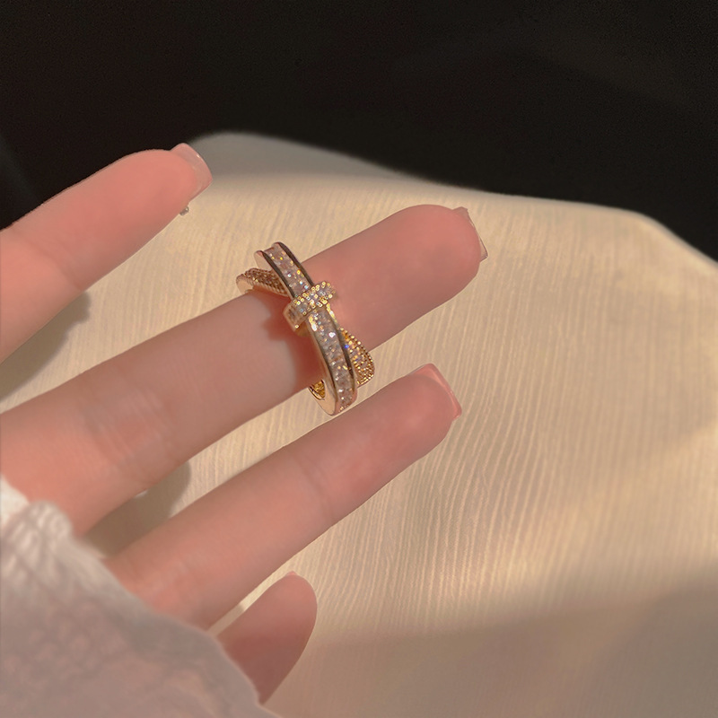 Zircon cross fahsion designer rings for women fashionable unique suitable for the index finger, trendy minimalist style with a distinctive and styli