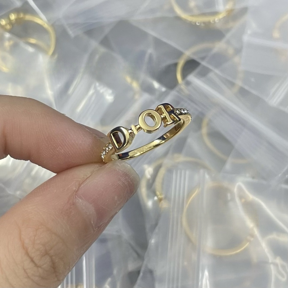 2026 Real Shot Dijia High-Quality Classic Rhinestone Letter For Women cologne Fashion Simple Versatile Ring Factory Dire L2
