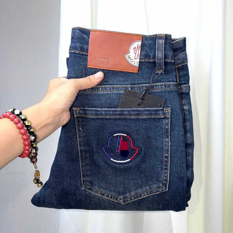 designer Men's Jeans Autumn/Winter High-End European men Jeans Slim Stretch Vintage Washed Blue Straight Leg Casual Long Pants ILRW