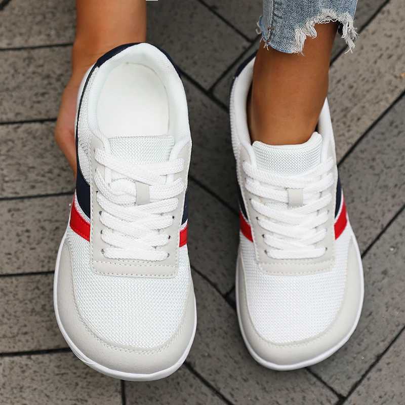 Casual Shoes Women's Wide Toe Shoes Sneakers Barefoot Casual Wide Last Fashionable Canvas Black Flat Board Shoes Breathable Mesh Men's Sho