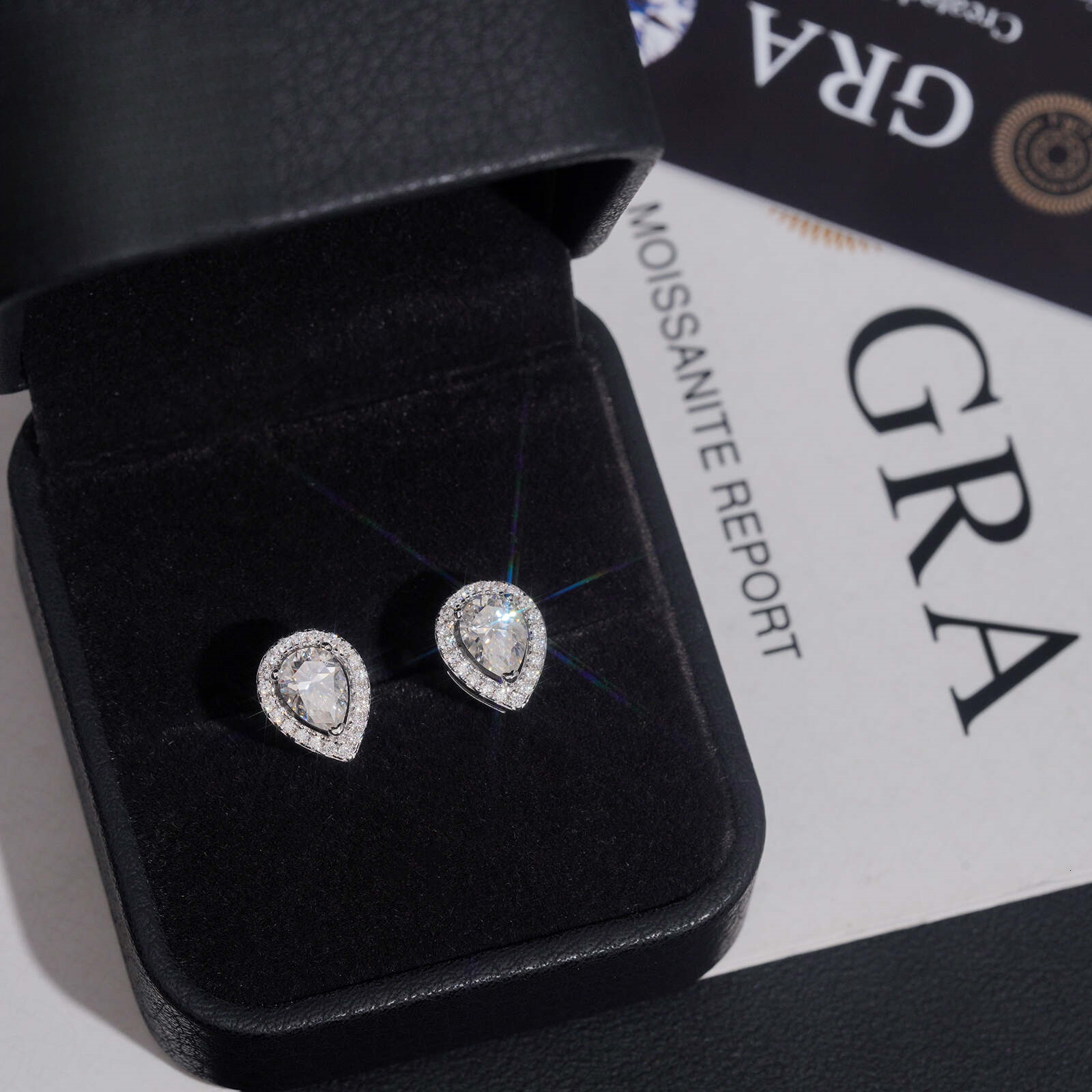 style teardrop moissanite S925 silver, 1-ct pear-shaped earrings, GRA certified, available for bulk export