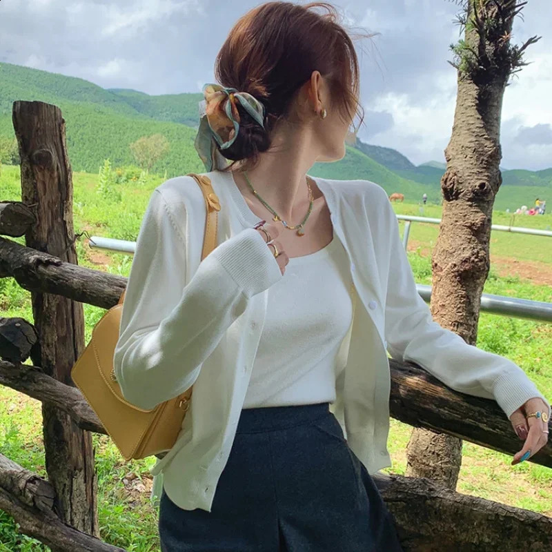 2026 Fall Winter LightWeight LongSleeve Versatile Sweater Outerwear White Knit Women Cardigan Casual EarlyAutumn Coat Tops 261016