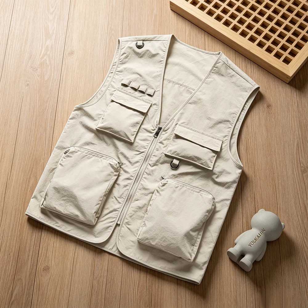 MUlti Men Men's Pockets Vests Vest Men's New Breathable Outdoor Fishing Vest Quality Design Leisure High Tech Male JacketW261017