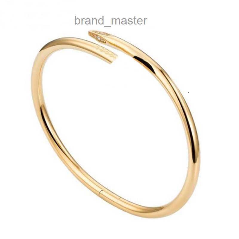 2026 Designer Nail Bracelet Luxury Just a Bracelets For Women Men Titanium Steel Alloy Gold-Plated Process Fashion braclet Accessories Never Fade No