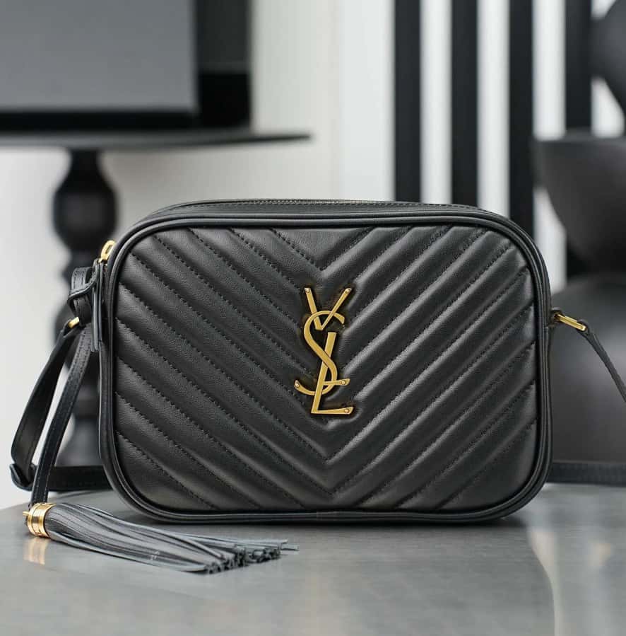 Luxury Designer Quilted Camera Bag Women Black Leather Crossbody with Gold Letter & Tassel Chevron Shoulder Purse for Daily & Travel Envelope Bag Cr