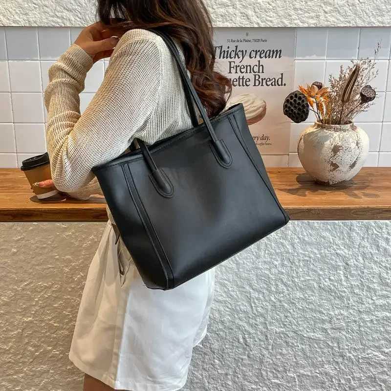 Evening Bags 1Pcs Women Large Capacity Commuting Tote Bag PU Leather Versatile Simple Shoulder Bag H261016